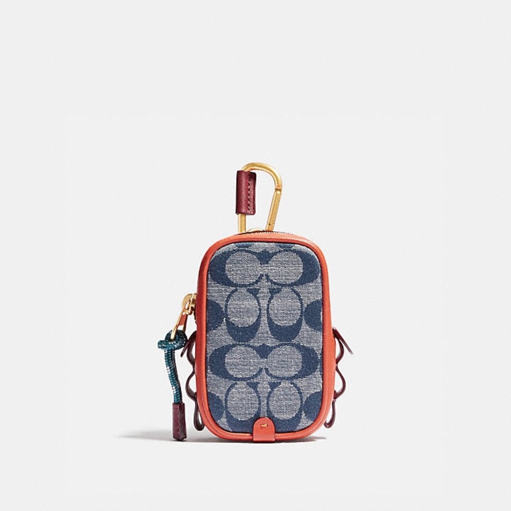 ISO: small Horse & carriage pouch (NOT SELLING)